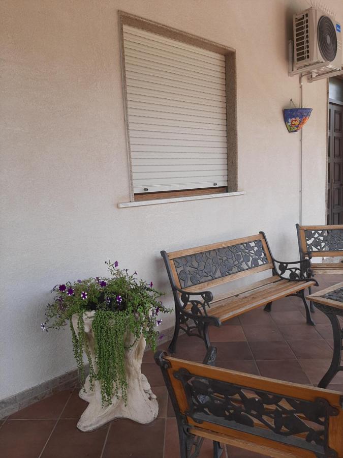 La Casa Di Bia Bed and Breakfast Corleone Exteriör bild